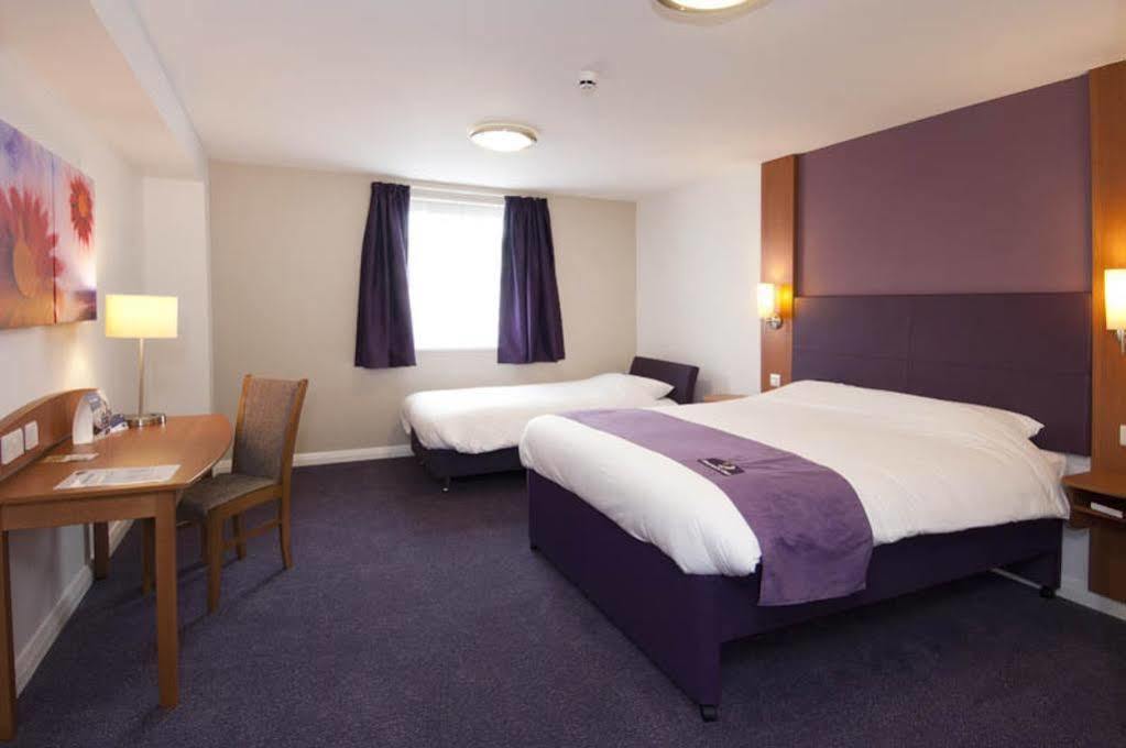 Premier Inn Bradford Central Exterior foto
